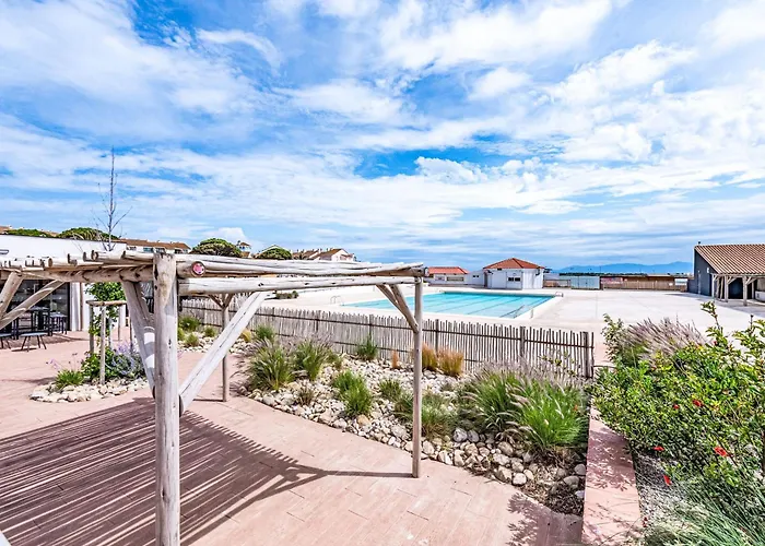 Grenade-2 By Interhome *