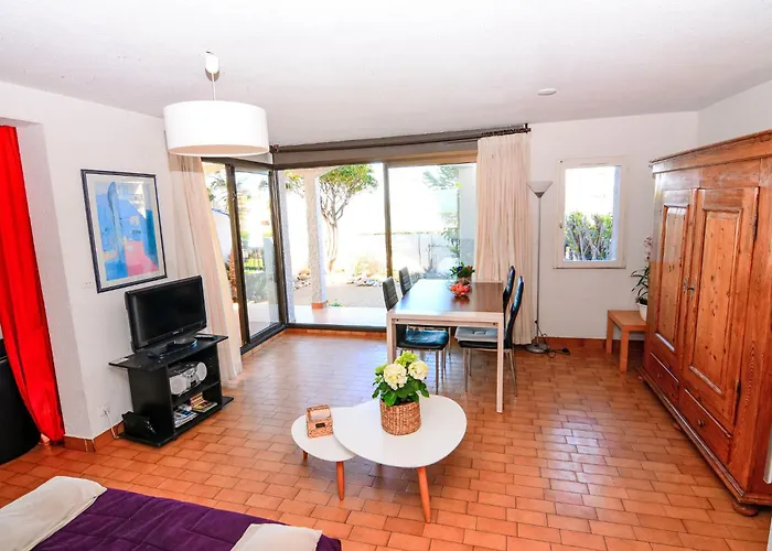 Apartment Grenade-2 By Interhome *